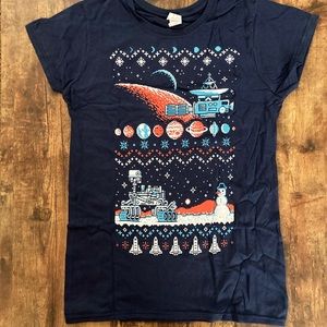 Women’s small Loot Crate pixel winter T-shirt